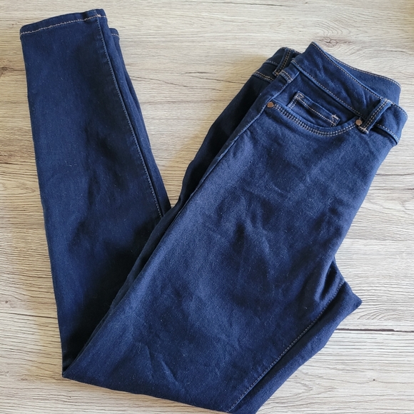 D. Jeans high rise ankle skinny size 4 - Picture 3 of 10